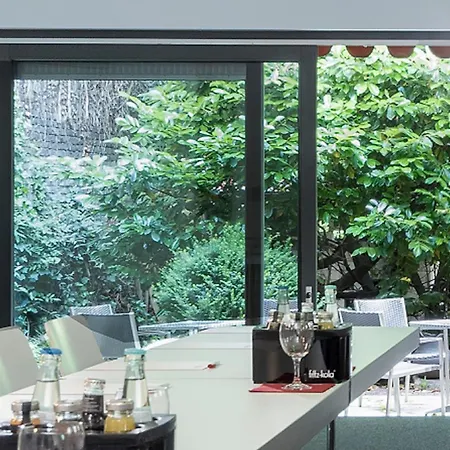 弗洛特尔杜伊斯堡索拉塔酒店