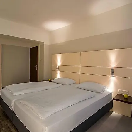Ferrotel - Partner Of Sorat Hotel