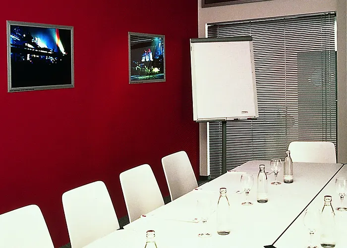 弗洛特尔杜伊斯堡索拉塔酒店 杜伊斯堡